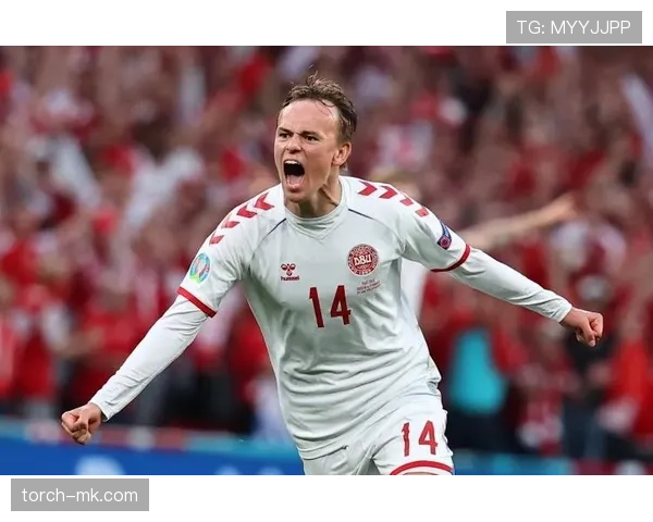 达姆斯高闪耀赛场,新星崛起引足坛瞩目 达姆斯高闪耀赛场,新星崛起引足坛瞩目