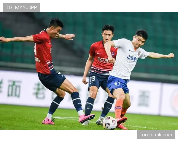 阵容混乱还是战术迷途？泰山队争冠背后，暴露最大隐患！