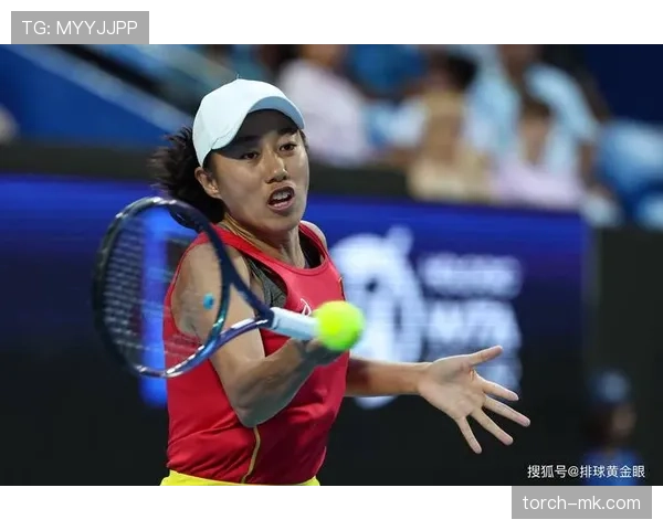 张帅上场像隔壁女孩，下了飞机拎着成套名牌包——普通人代入不了的生活节奏